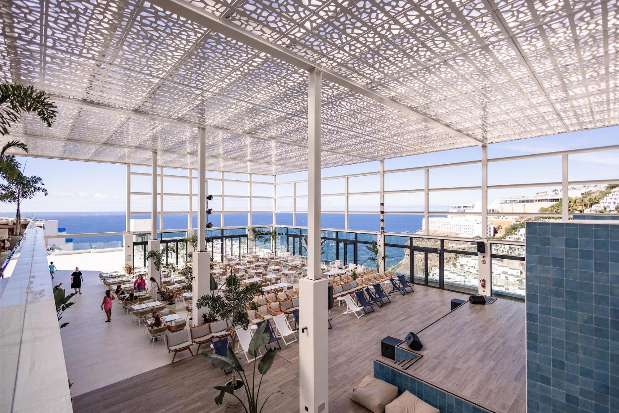 Servatur Puerto Azul Hotel 4*